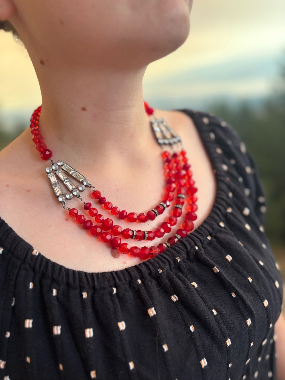 Ladies Lucite Red 90s Necklace